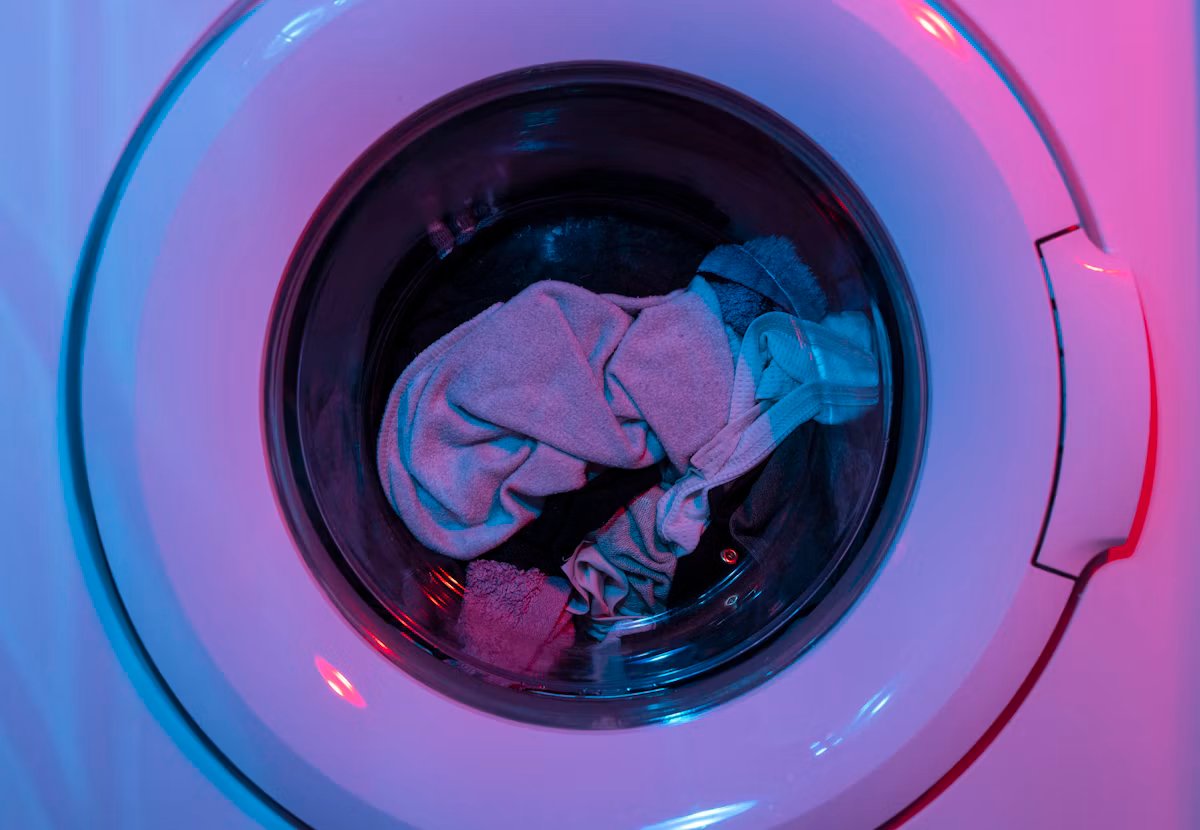 Laundry handling